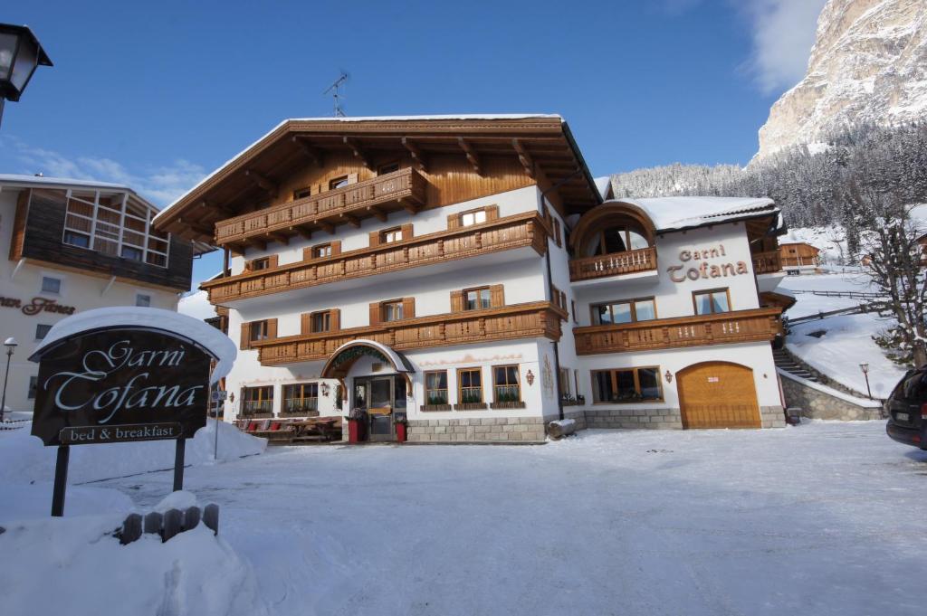 Hotel Garni Tofana Corvara In Badia Exterior foto